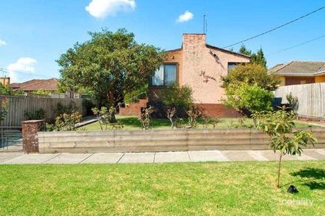 Property photo of 2 Tamar Grove Oakleigh VIC 3166