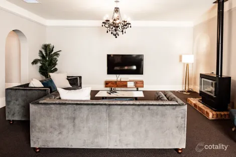 Property photo of 55 Hill Street Orange NSW 2800