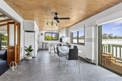 Property photo of 17 Endeavour Drive Ocean Grove VIC 3226