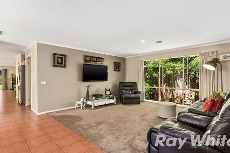 Property photo of 11 Carrington Avenue Seaford VIC 3198