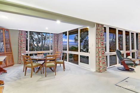 Property photo of 14 Hamelin Crescent Narrabundah ACT 2604