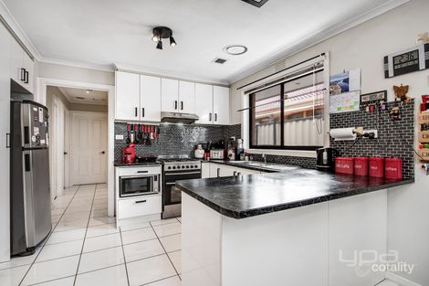 Property photo of 6 Wandin Court Meadow Heights VIC 3048