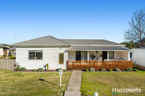 4 Warrior St, Belmont North, NSW 2280
