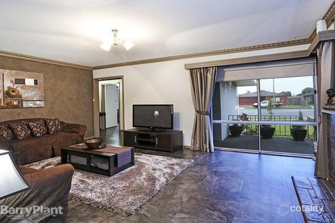 Property photo of 2 Tanner Court Breakwater VIC 3219