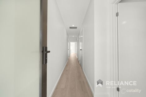 Property photo of 28 Shelterbelt Avenue Weir Views VIC 3338