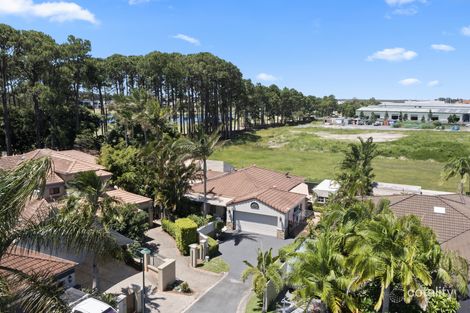 Property photo of 17 Ballybunyon Crescent Hope Island QLD 4212