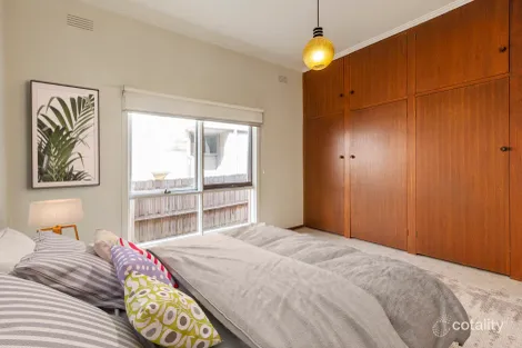 Property photo of 15 Burrindi Road Caulfield South VIC 3162