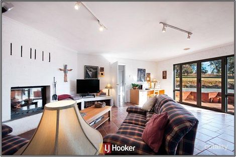 Property photo of 277 Fernleigh Drive Googong NSW 2620
