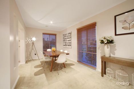 Property photo of 121 Sovereign Manors Crescent Rowville VIC 3178