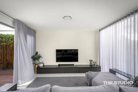 Property photo of 40 Opperman Drive North Kellyville NSW 2155