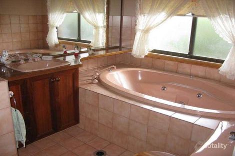 Property photo of 18-20 The Avenue Armidale NSW 2350