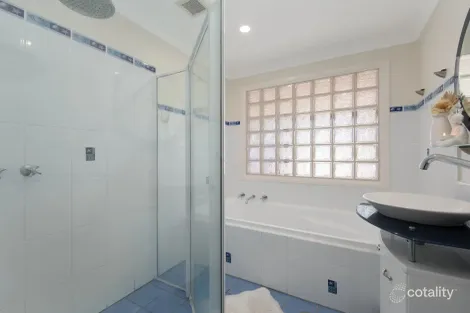 Property photo of 62 Campbell Parade Mannering Park NSW 2259