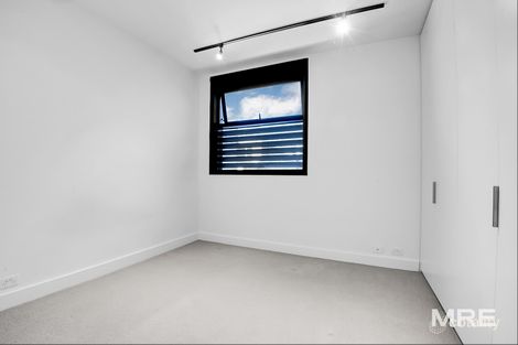 Property photo of 306/97 Palmerston Crescent South Melbourne VIC 3205