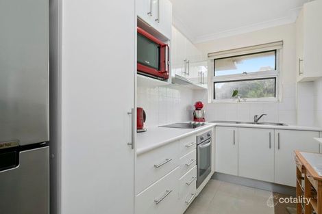 Property photo of 11/25 Tor Road Dee Why NSW 2099