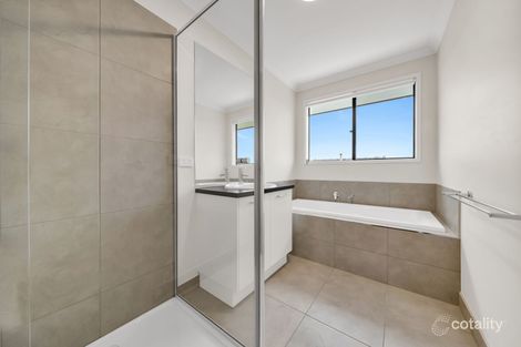 12 Copal St, Mambourin, VIC 3024