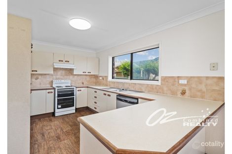 Property photo of 4 June Avenue Basin View NSW 2540