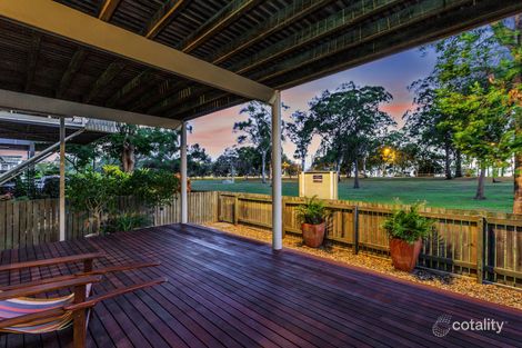 22 View St, Woody Point, QLD 4019