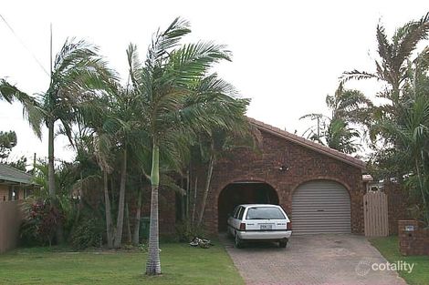 30 Lapoinya Cres, Warana, QLD 4575