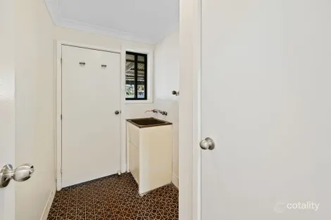 Property photo of 6 Kenvil Close Rutherford NSW 2320