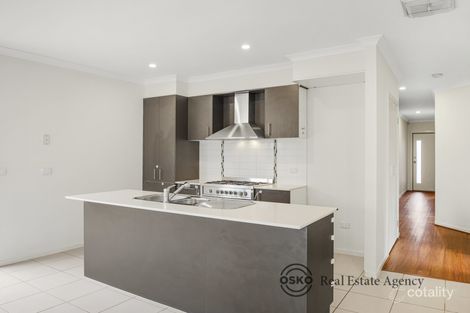Property photo of 12 Equine Circuit Melton South VIC 3338