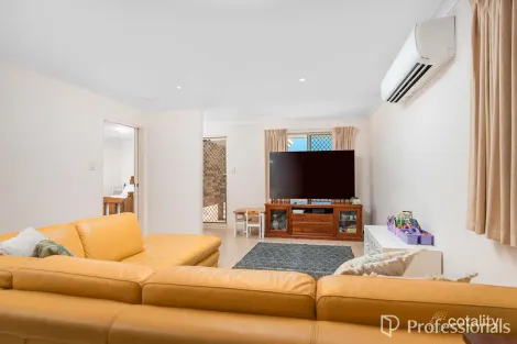 Property photo of 63 Derna Parade Wandina WA 6530