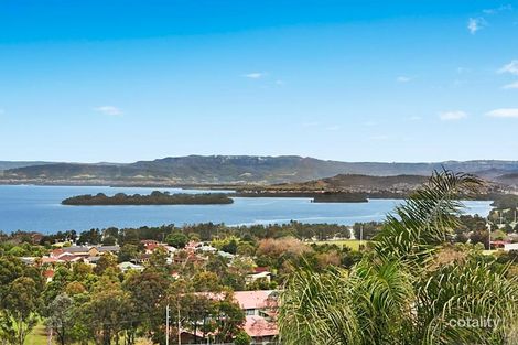 Property photo of 32 Shearwater Drive Berkeley NSW 2506