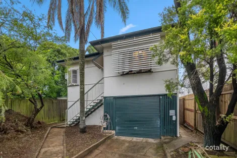 23 Logan St, Greenslopes, QLD 4120