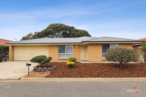 Property photo of 6 Mountain Ash Court Hackham SA 5163