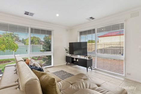 Property photo of 10 Valewood Drive Kealba VIC 3021