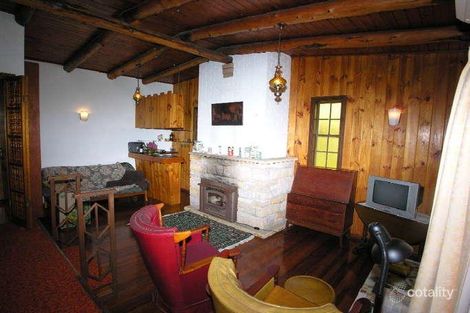 Property photo of 35 Poplars Avenue Bateau Bay NSW 2261