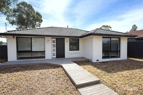 12 Glen Alvie St, Seaford, VIC 3198