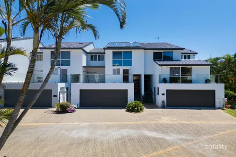 12/100 MORALA AVE, RUNAWAY BAY, QLD 4216