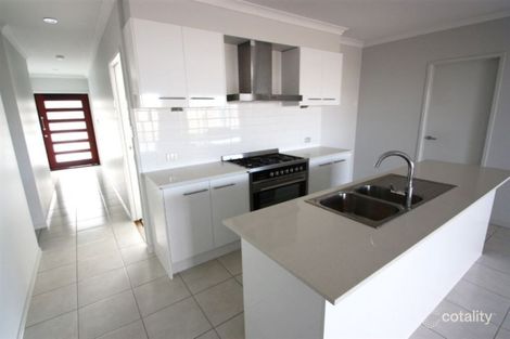 Property photo of 4 Dubuji Lane Coomera QLD 4209