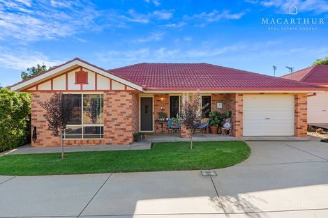 3/4 Dunn Ave, Forest Hill, NSW 2651