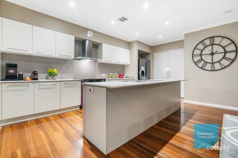 Property photo of 28 Kororoit Approach Caroline Springs VIC 3023