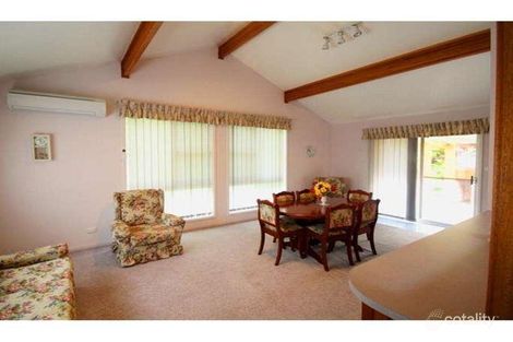 Property photo of 2 Somers Close Metford NSW 2323