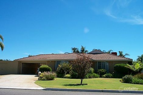 3 Lakeside Dr, Thornlie, WA 6108