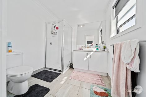 Property photo of 6 Stoneham Street Golden Square VIC 3555