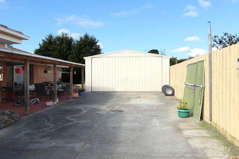 Property photo of 12 Lonsdale Crescent Cranbourne North VIC 3977