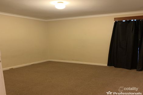 Property photo of 13 Holmwood Way Embleton WA 6062