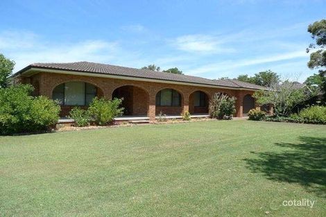 12 Victoria Rd, Bolwarra, NSW 2320