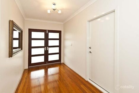 Property photo of 54 Coulterhand Circle Byford WA 6122