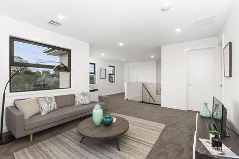 Property photo of 70B Windella Crescent Glen Waverley VIC 3150