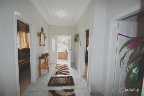 Property photo of 22 Knoll Avenue Turrella NSW 2205