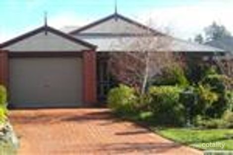 16 Madigan Cres, Woodcroft, SA 5162
