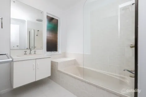 Property photo of 8 Cobb Junction Sydenham VIC 3037
