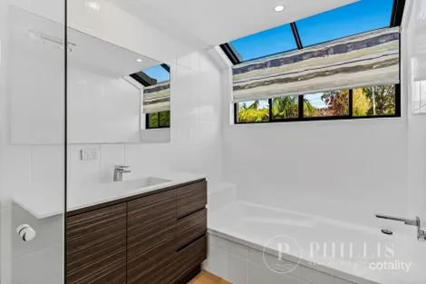 Property photo of 17 Grandview Terrace Tallai QLD 4213