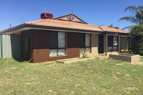 Property photo of 2 Bohemia Grove Seville Grove WA 6112