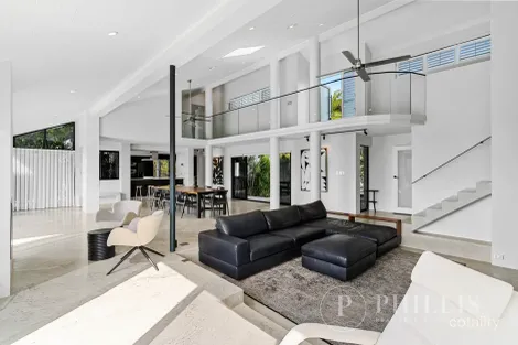 Property photo of 17 Grandview Terrace Tallai QLD 4213