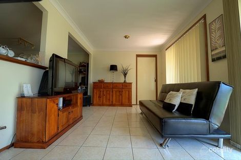 Property photo of 10 Osburn Place St Helens Park NSW 2560